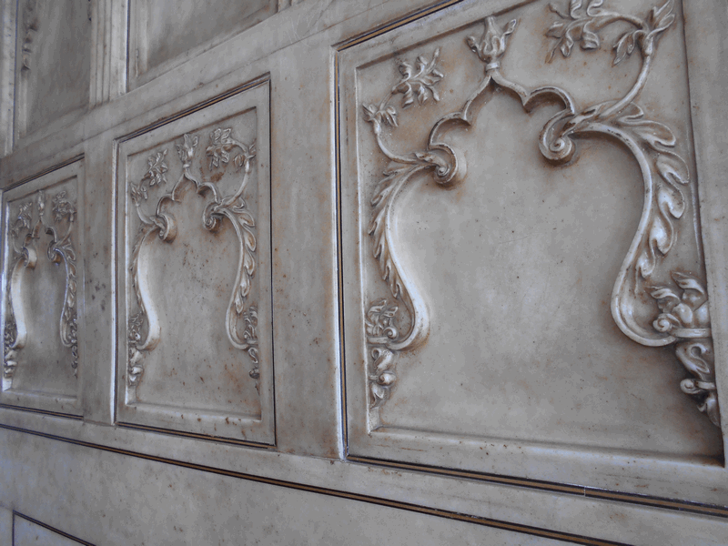 Most part of Agra's visitors only visit Taj Mahal, but as I would stay in the city for 5 days, I had time to visit more stuff. I decided to visit Agra Fort.