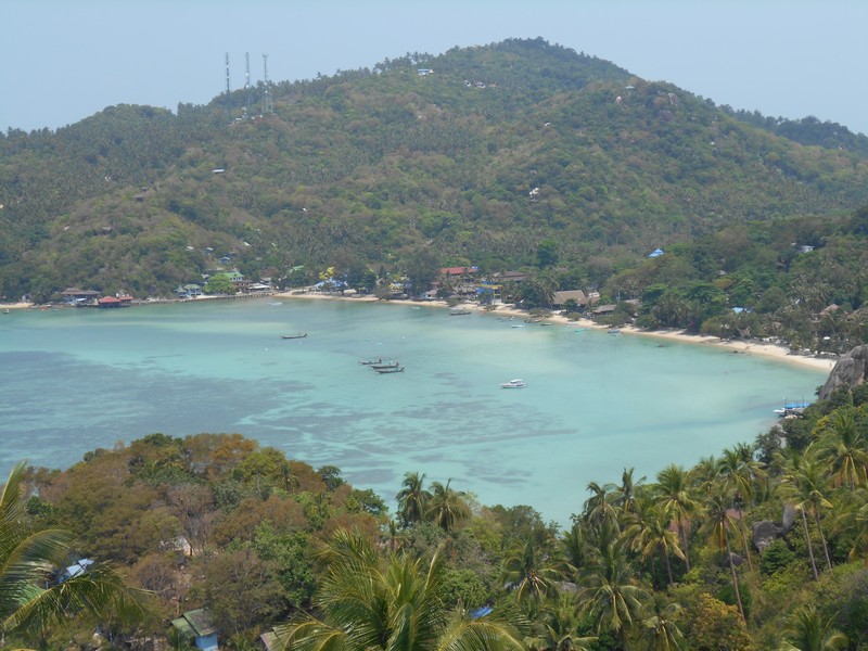 Koh Tao is a beautiful Island and it is not so big. There is 3 main Koh Tao viewpoint on the Island and I pity that I only visited 1: John-Suwan Viewpoint.