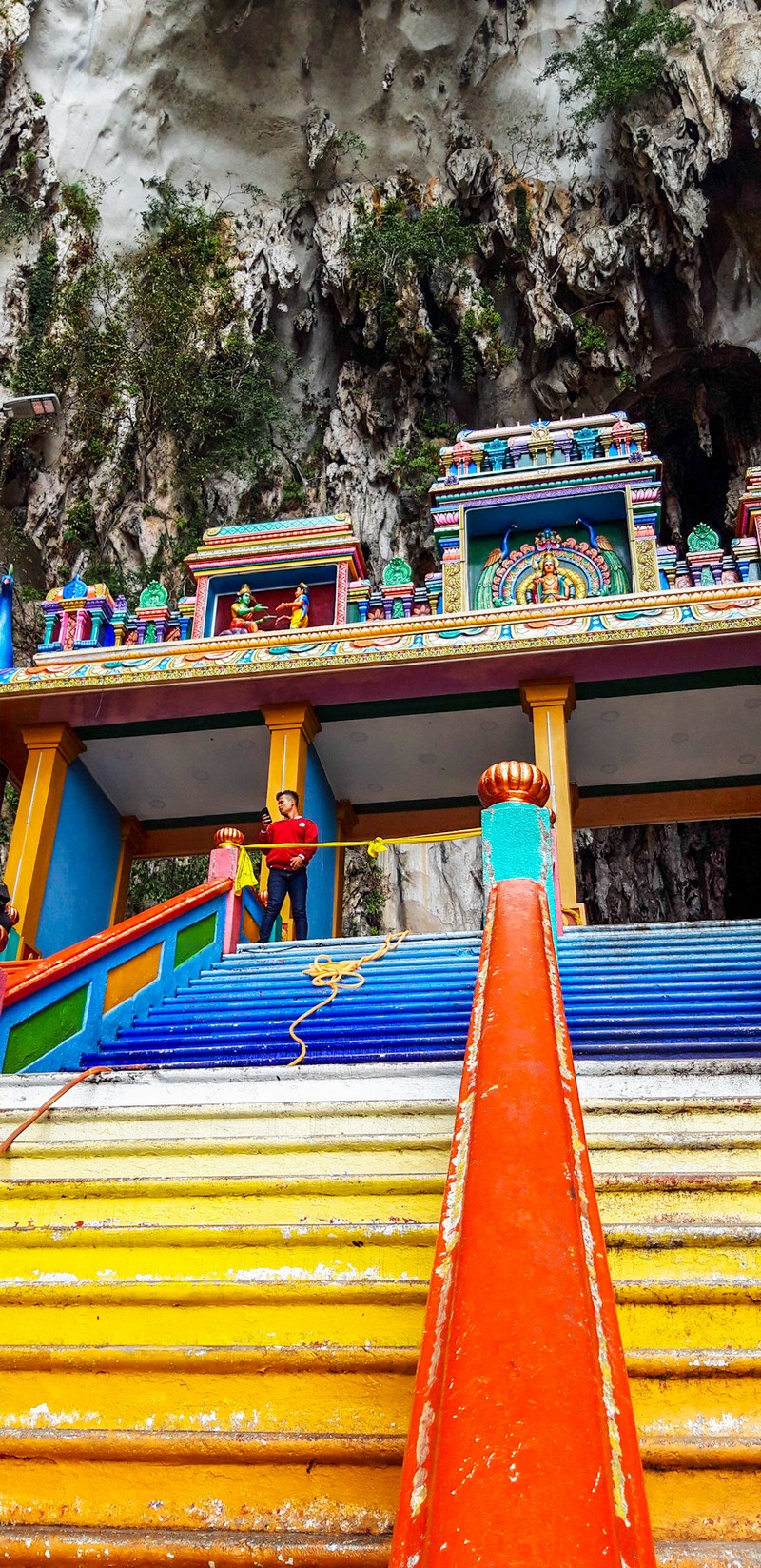 Batu Caves Malaysia are one of the biggest attractions in Kuala Lumpur, which are home to several Hindu temples. This place is totally worth a visit.