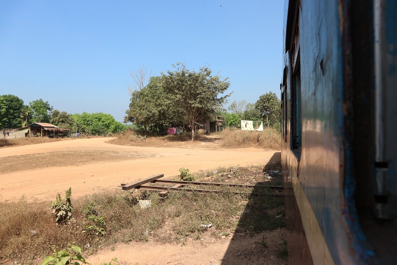 As during my third time in Myanmar I was willing to spend more time on trains, I decided to go from Dawei to Mawlamyine by train.