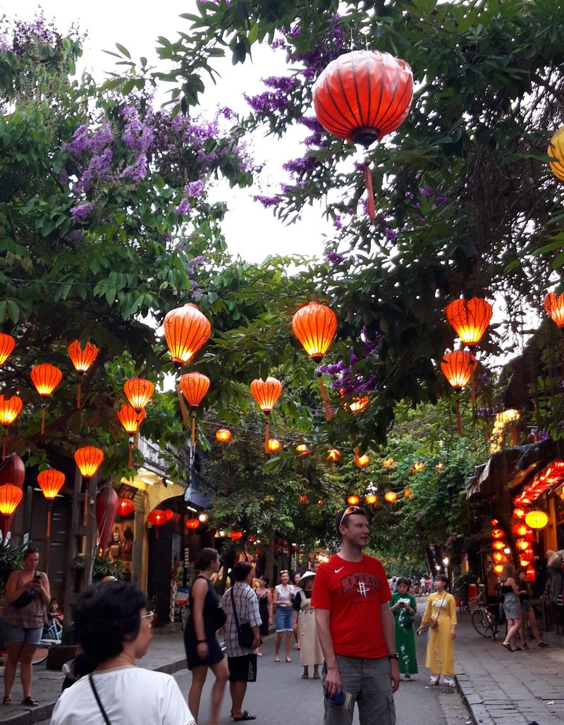 Hoi An is a small but very cozy town in central Vietnam. It is known for its lanterns that illuminate the streets at night and give it color and life during the day.