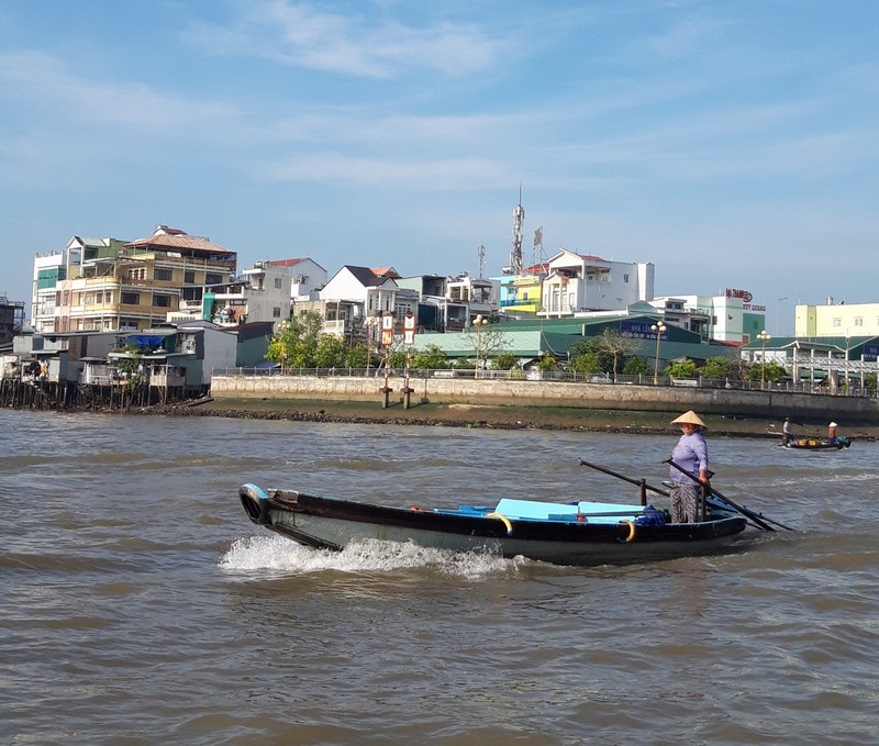 Can Tho is not a touristy place besides for the Mekong Delta floating market that is the thing attracting tourists here.