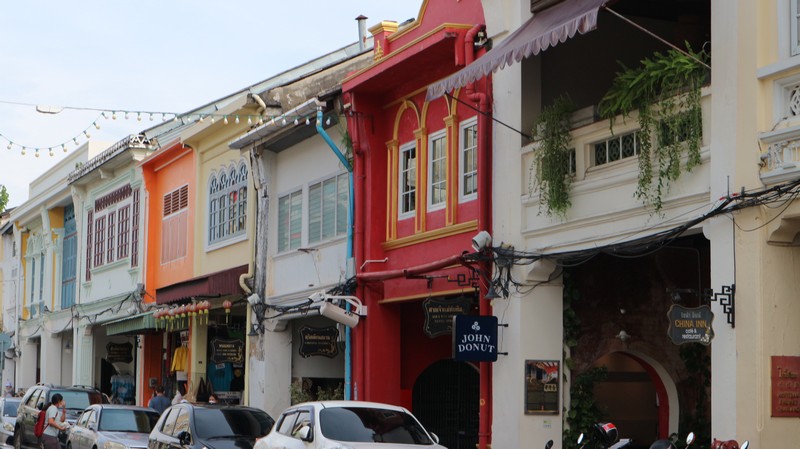 Phuket has a lot to offer depending on the area of the island where you decided to stay. That's why Phuket old town is a must-visit.