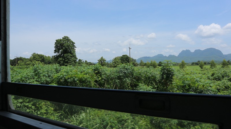 This is one of the most beautiful train rides you can have in Thailand: the train from Bangkok to Kanchanaburi over the River Kwai bridge,