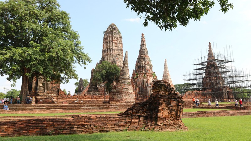 One very famous destination near Bangkok is Ayutthaya which can be easily reached by train, so that’s what I did. From Bangkok to Ayutthaya by train takes about 2 hours