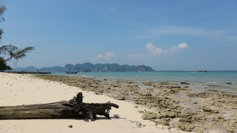 From Ao Nang, you can see an island that appears not to be very far… That is Poda island and you can reach it within 15-20 minutes by longtail boat.