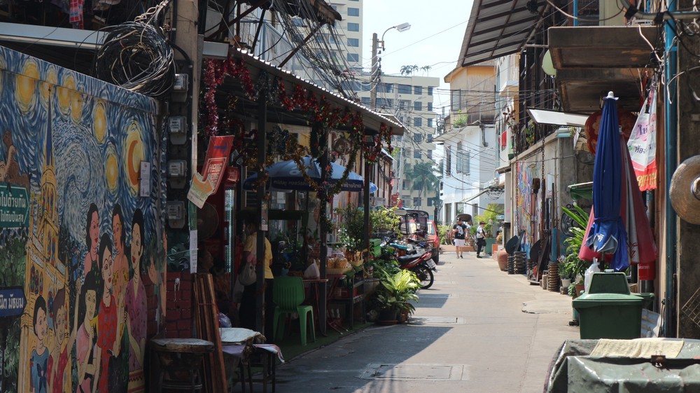 While in Bangkok I visited Bangkok Chinatown once more and the Portuguese neighborhood for the first time.