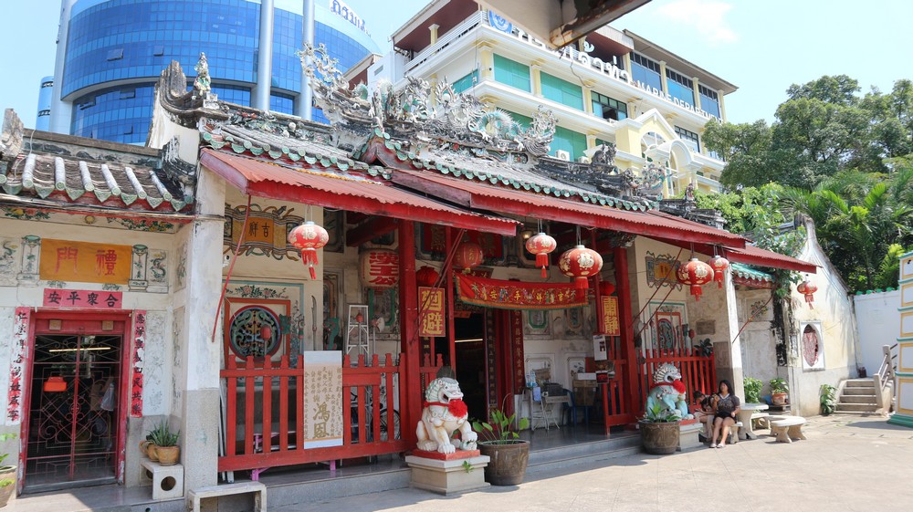 Rong Kueak Shrine