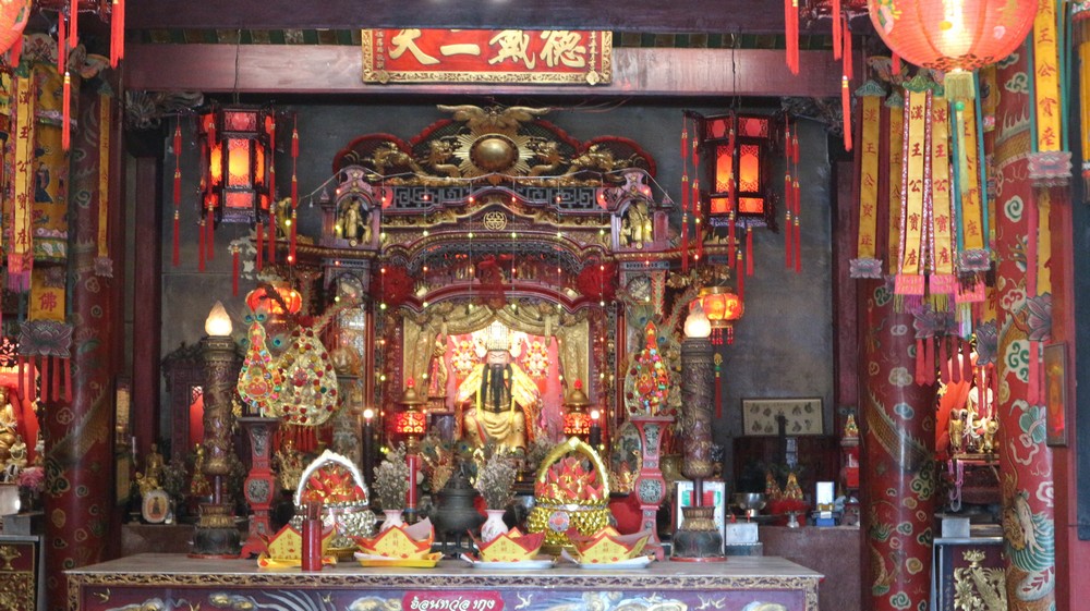 Rong Kueak Shrine