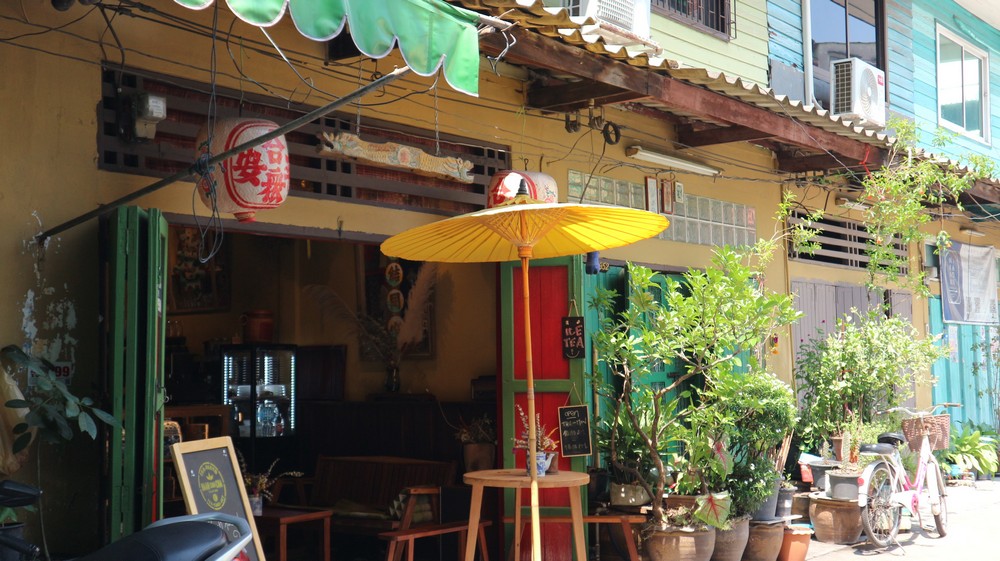 While in Bangkok I visited Bangkok Chinatown once more and the Portuguese neighborhood for the first time.