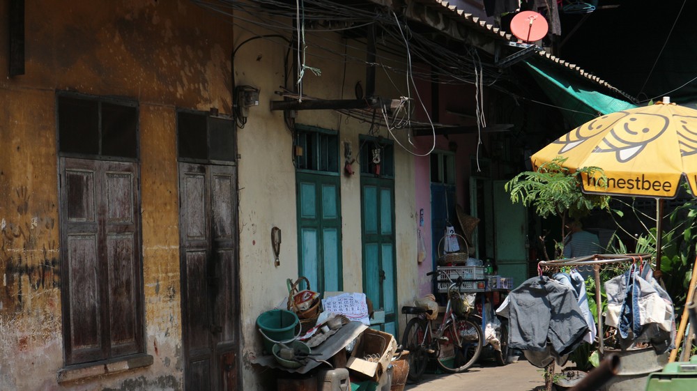 While in Bangkok I visited Bangkok Chinatown once more and the Portuguese neighborhood for the first time.