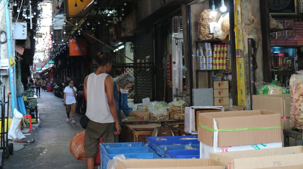 While in Bangkok I visited Bangkok Chinatown once more and the Portuguese neighborhood for the first time.