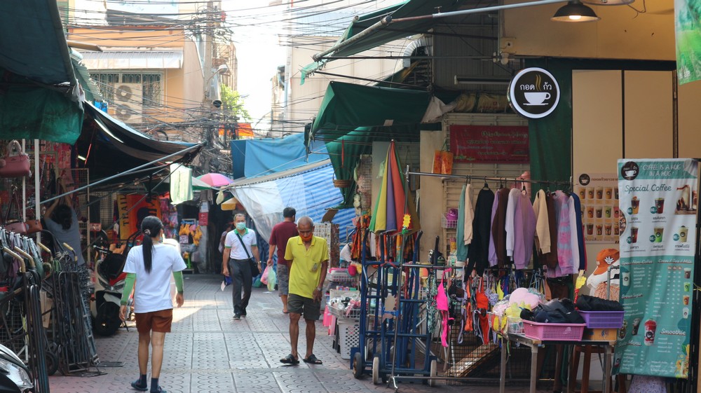 While in Bangkok I visited Bangkok Chinatown once more and the Portuguese neighborhood for the first time.