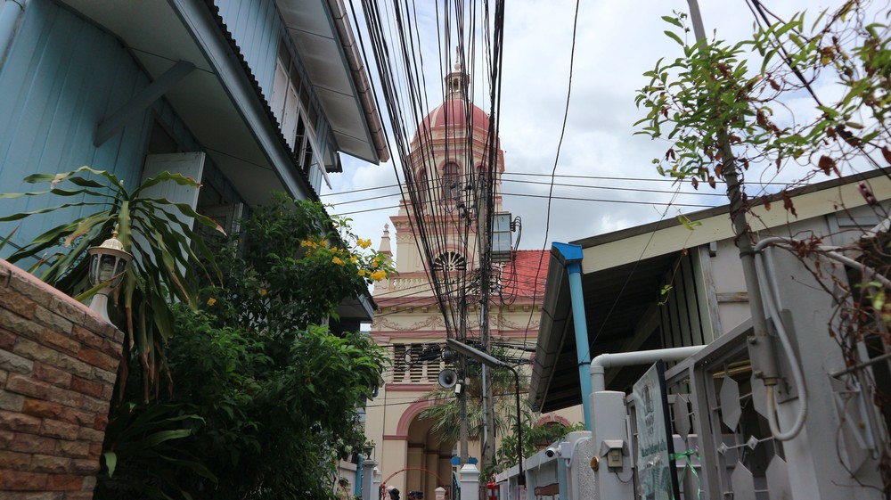 While in Bangkok I visited Bangkok Chinatown once more and the Portuguese neighborhood for the first time.