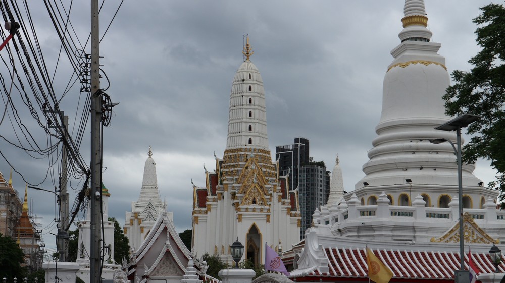 While in Bangkok I visited Bangkok Chinatown once more and the Portuguese neighborhood for the first time.