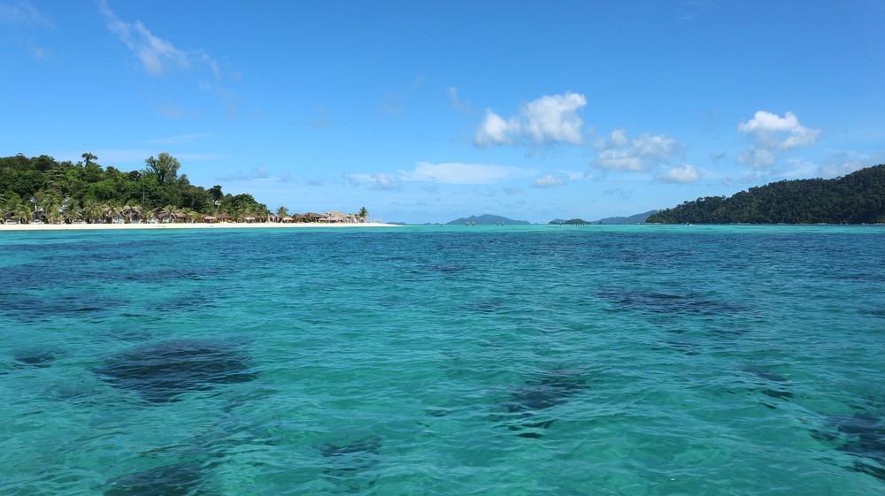 I went to Koh Adang because of the stunning view of Koh Lipe which was even better than I was expecting.