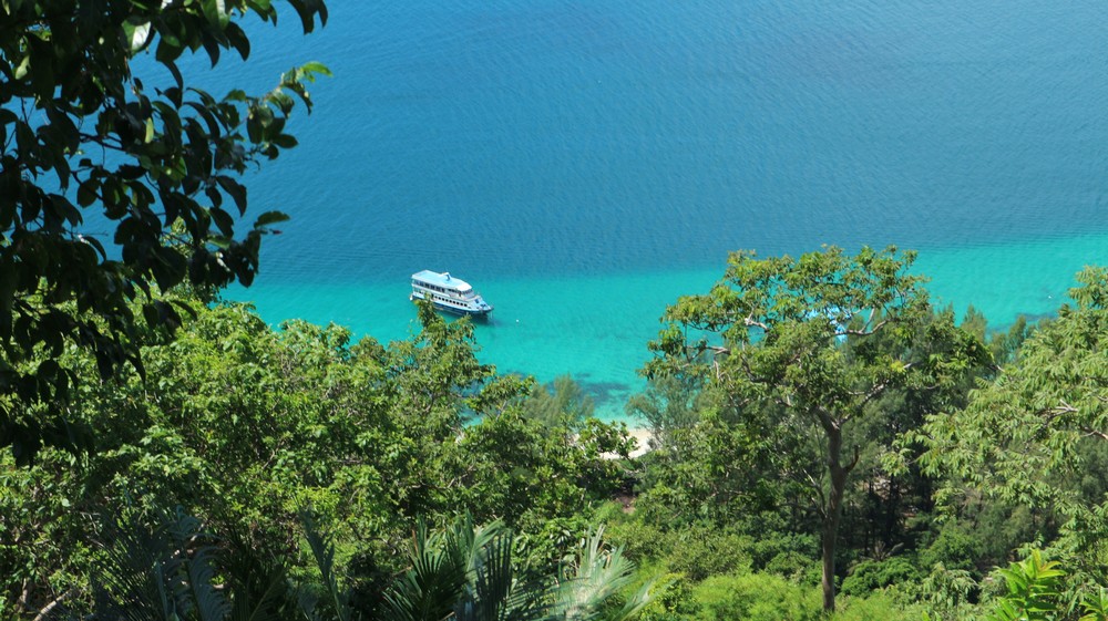 I went to Koh Adang because of the stunning view of Koh Lipe which was even better than I was expecting.