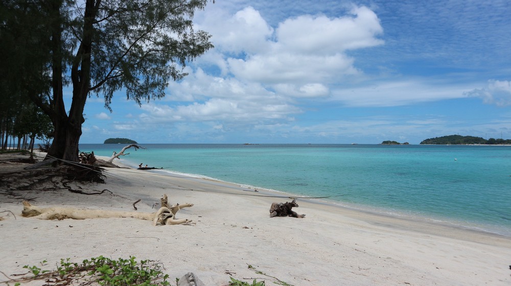 I went to Koh Adang because of the stunning view of Koh Lipe which was even better than I was expecting.