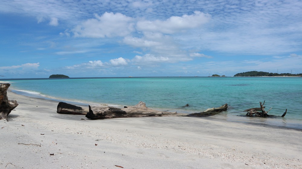 I went to Koh Adang because of the stunning view of Koh Lipe which was even better than I was expecting.