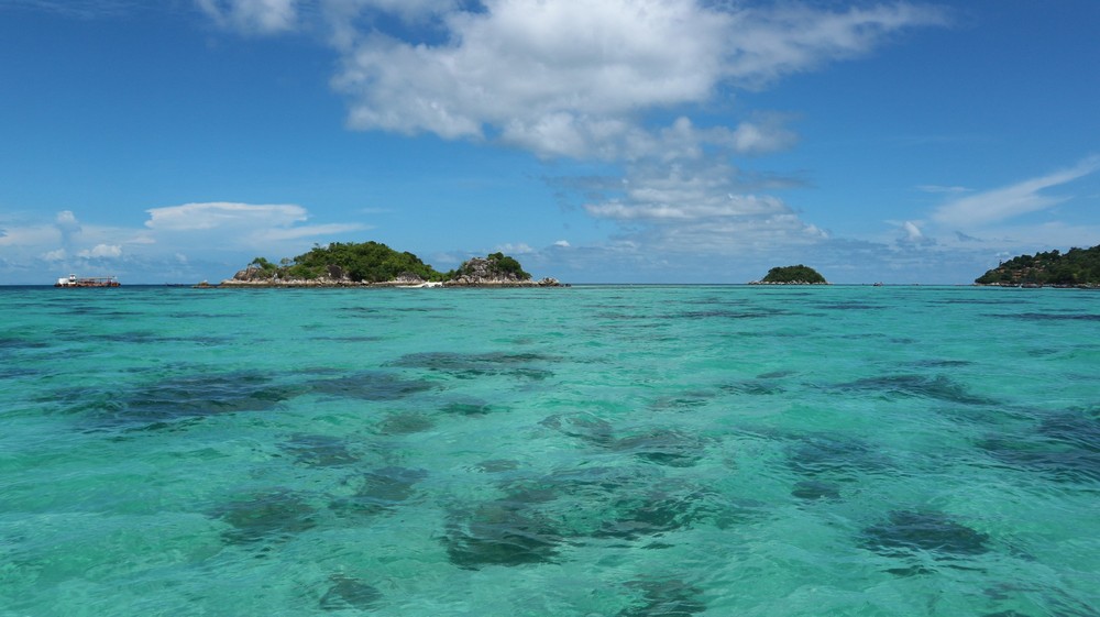 I went to Koh Adang because of the stunning view of Koh Lipe which was even better than I was expecting.