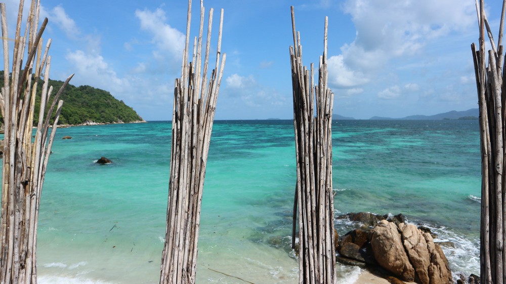 Koh Lipe was an island that was under my eye for more than 1 year. Many people say this is the most beautiful island in Thailand.