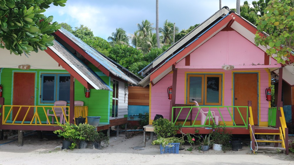 Koh Lipe was an island that was under my eye for more than 1 year. Many people say this is the most beautiful island in Thailand.