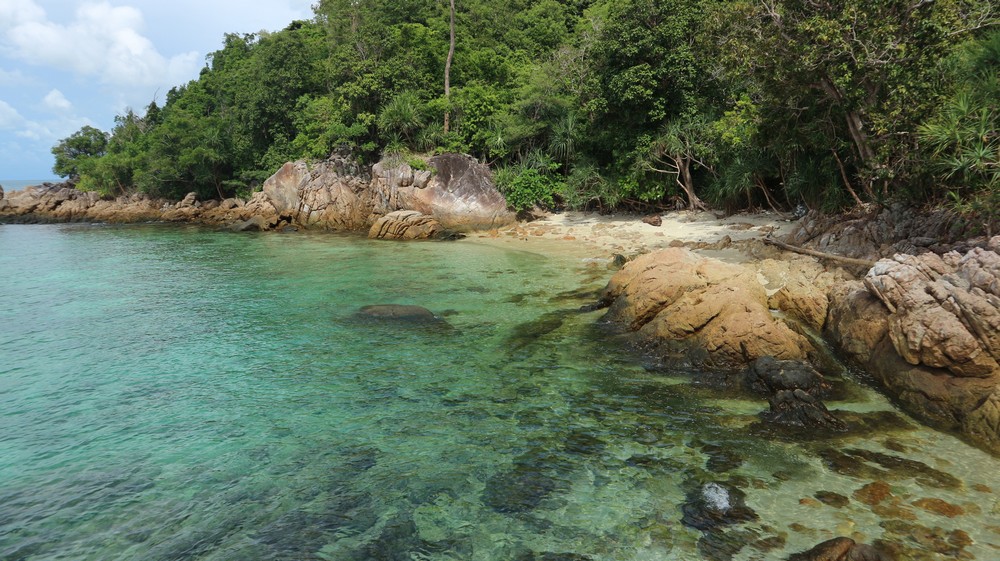 Koh Lipe was an island that was under my eye for more than 1 year. Many people say this is the most beautiful island in Thailand.