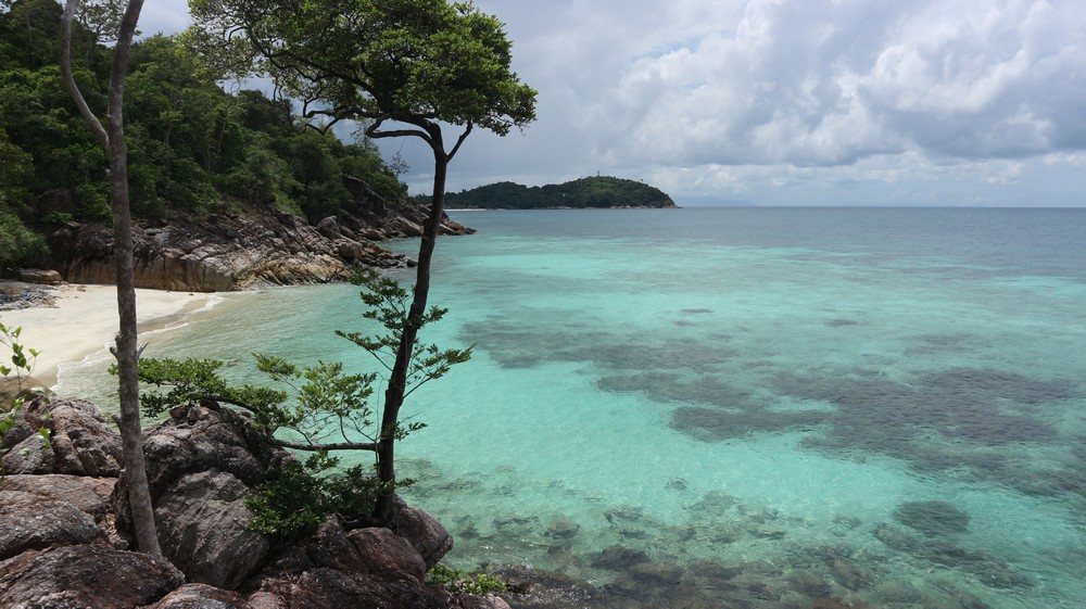 Koh Lipe was an island that was under my eye for more than 1 year. Many people say this is the most beautiful island in Thailand.