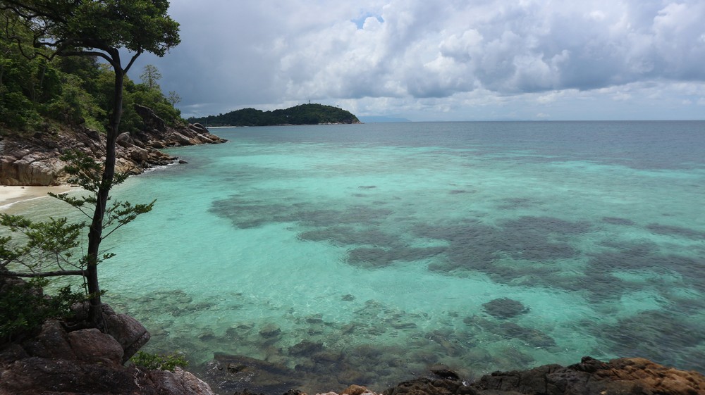 Koh Lipe was an island that was under my eye for more than 1 year. Many people say this is the most beautiful island in Thailand.