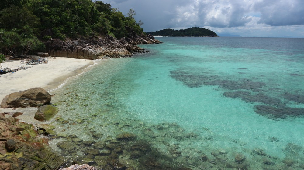 Koh Lipe was an island that was under my eye for more than 1 year. Many people say this is the most beautiful island in Thailand.