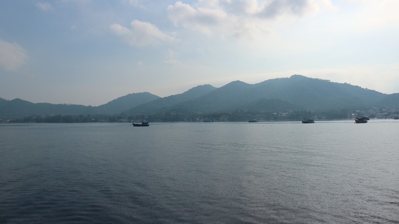To go from Bangkok to Koh Tao is easy, as there are several options available. Many tourists are doing this trip, so it is easy to find tickets. I bought my ticket online at bookaway