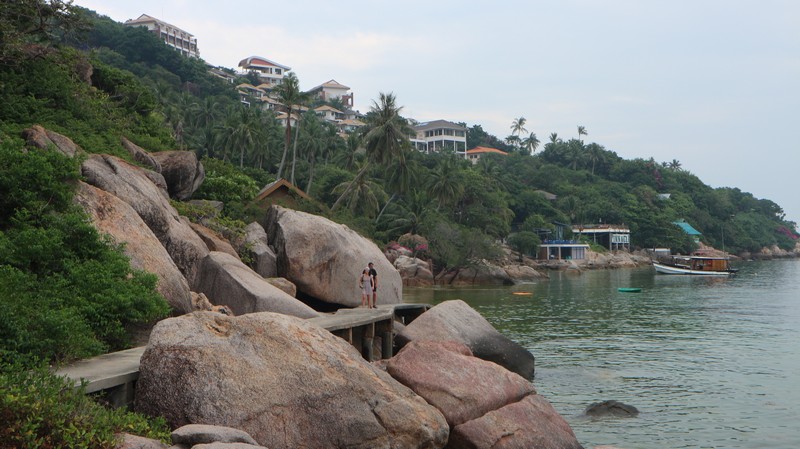 Exploring Koh Tao on foot seeing beautiful beaches.