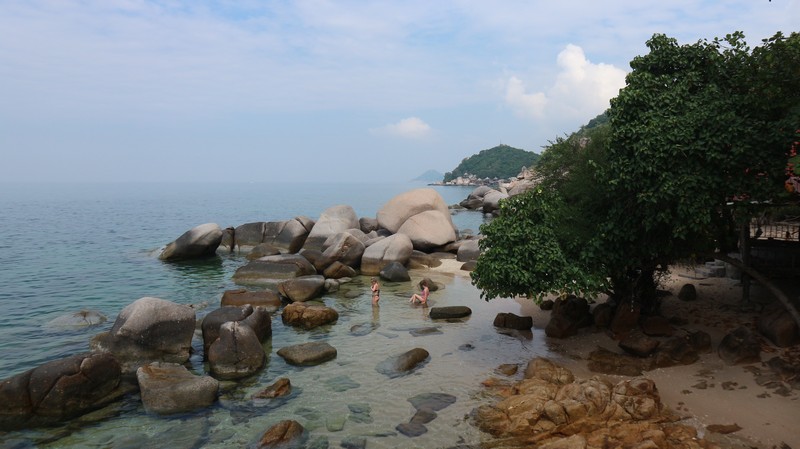 Exploring koh tao on foot