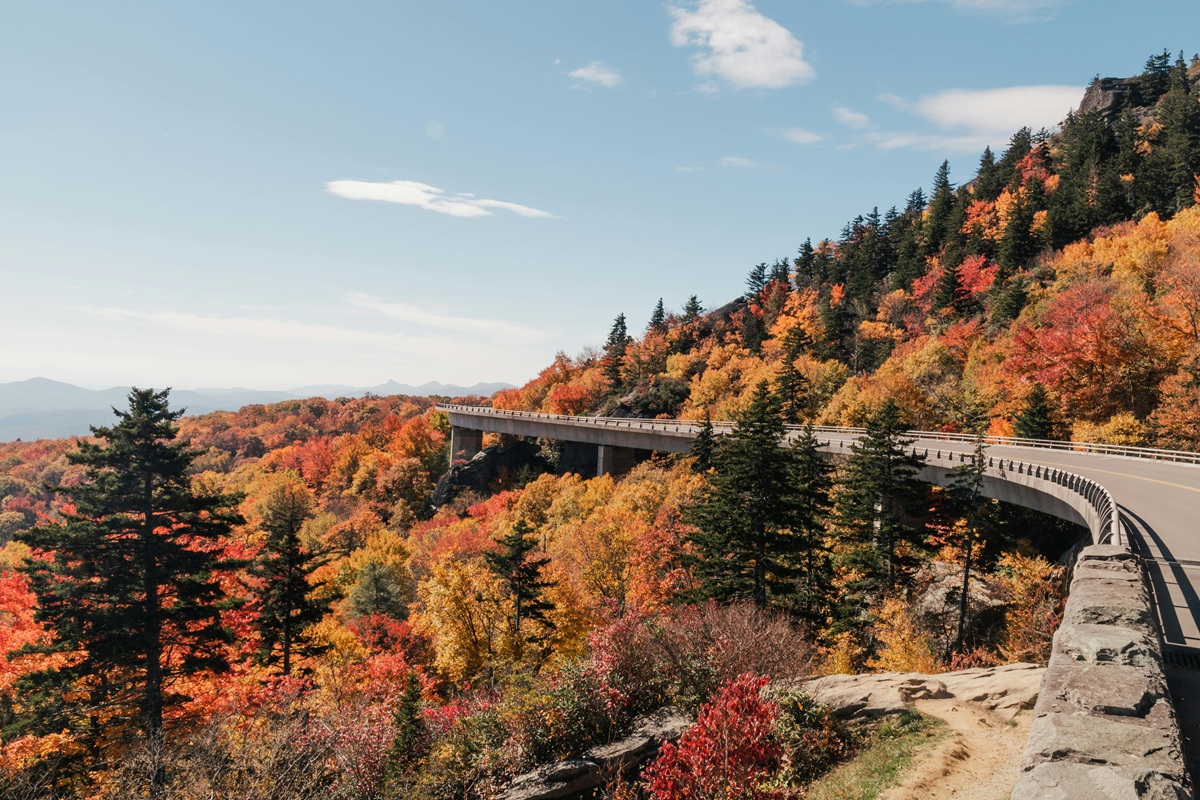 Best Long-Distance eBike Routes in the US