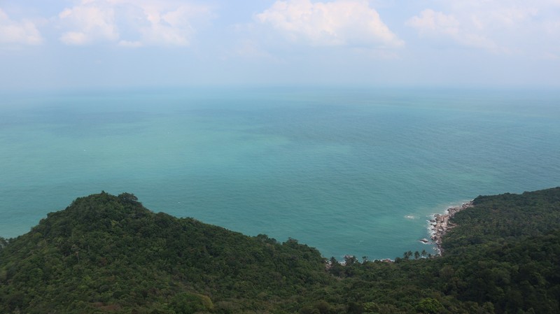 Even though I have been to Koh Phangan before, I didn’t explore the island fully, and one of the missing spots was the famous Bottle Beach.