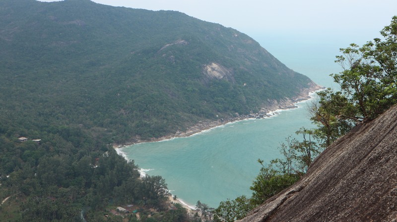 Even though I have been to Koh Phangan before, I didn’t explore the island fully, and one of the missing spots was the famous Bottle Beach.