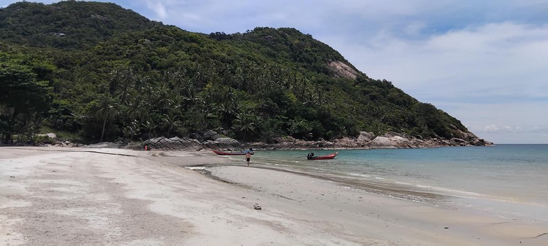 Even though I have been to Koh Phangan before, I didn’t explore the island fully, and one of the missing spots was the famous Bottle Beach.